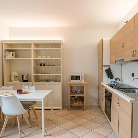 Lejlighed Guesthost - Spacious At 800 M From Borghi Station