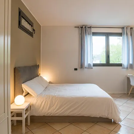 Lejlighed Guesthost - Spacious At 800 M From Borghi Station