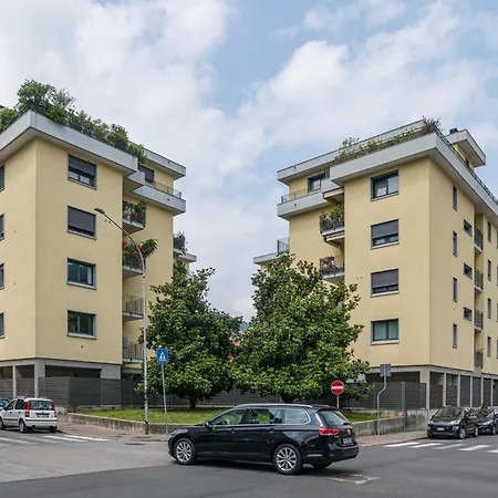Guesthost - Spacious At 800 M From Borghi Station Lejlighed *