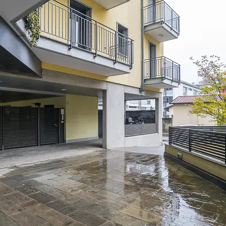 Guesthost - Spacious At 800 M From Borghi Station Apartman